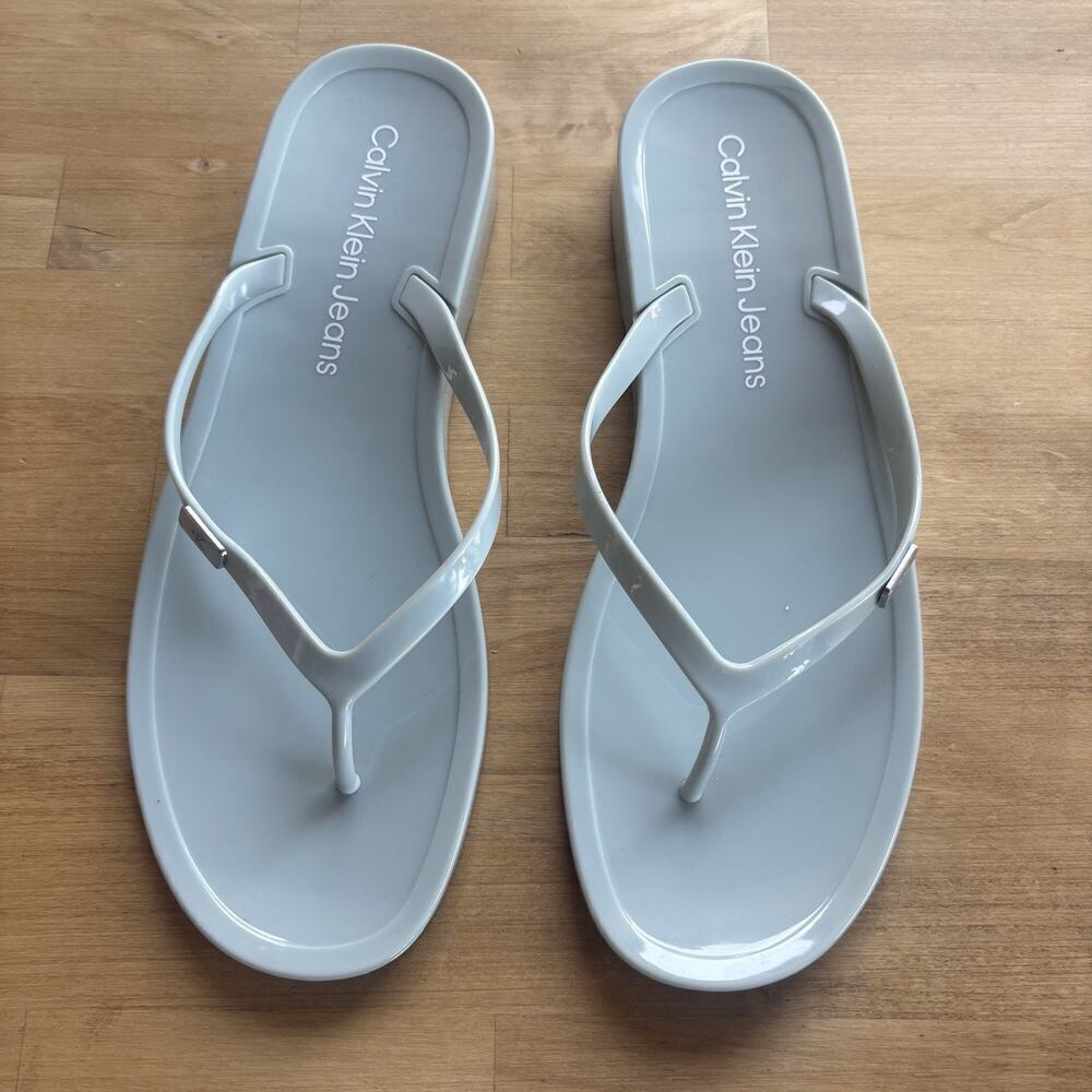 Calvin Klein CK Women Sandals Gray Blue Silver Flip Flop Flats Size 9 Classic